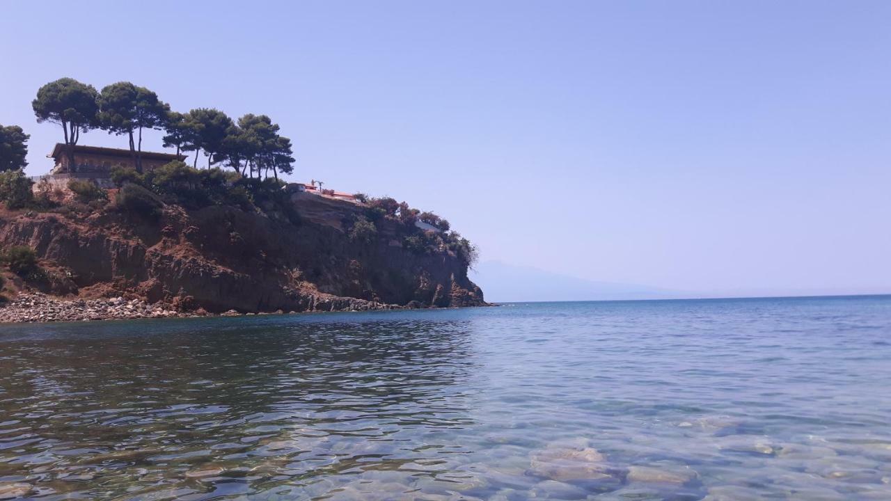 Villetta Sul Mare In Residence Бруколи Екстериор снимка