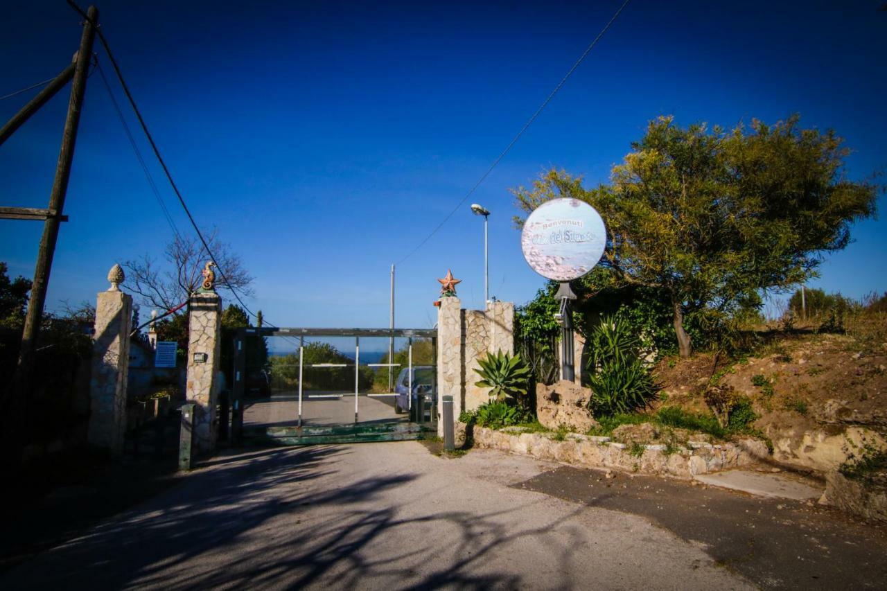 Villetta Sul Mare In Residence Бруколи Екстериор снимка